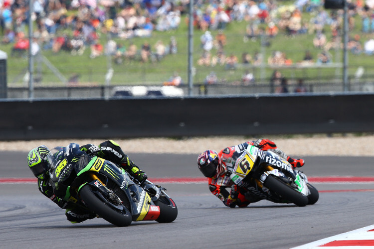 Cal Crutchlow im Kampf mit Stefan Bradl