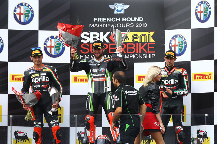 Das Podium von Lauf 1 in Magny-Cours: Sylvain Guintoli, Tom Sykes und Eugene Laverty (v.l.)