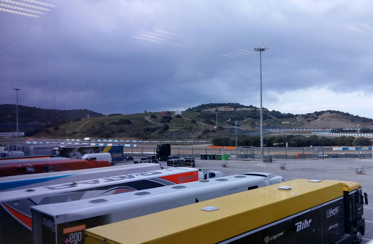 Das Wetter in Jerez macht den Fahrern Sorgen