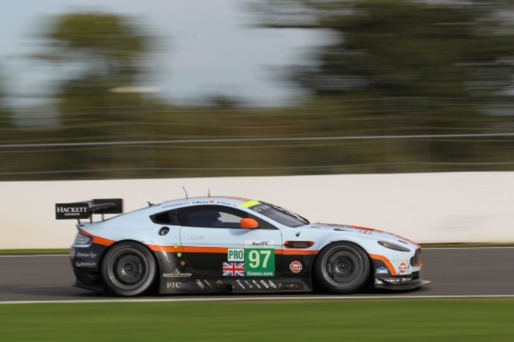 Mücke und Turner steuern den Aston in Interlagos alleine