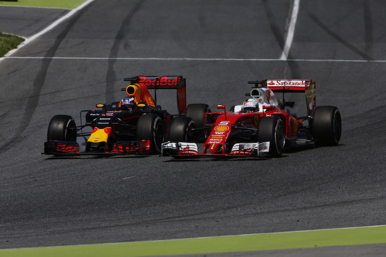 Ricciardo gegen Vettel