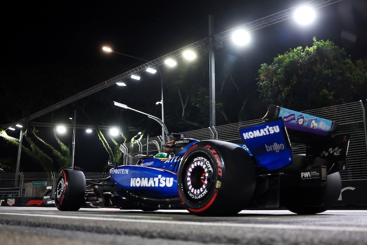Der Heckflügel an beiden Williams-Rennern entspricht nicht den technischen Vorgaben – deshalb wurden Carlos Sainz und Alex Albon aus der Wertung genommen