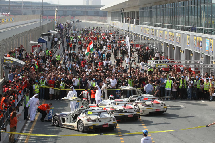 Mercedes feierte 2012 in Dubai einen Dreifachsieg