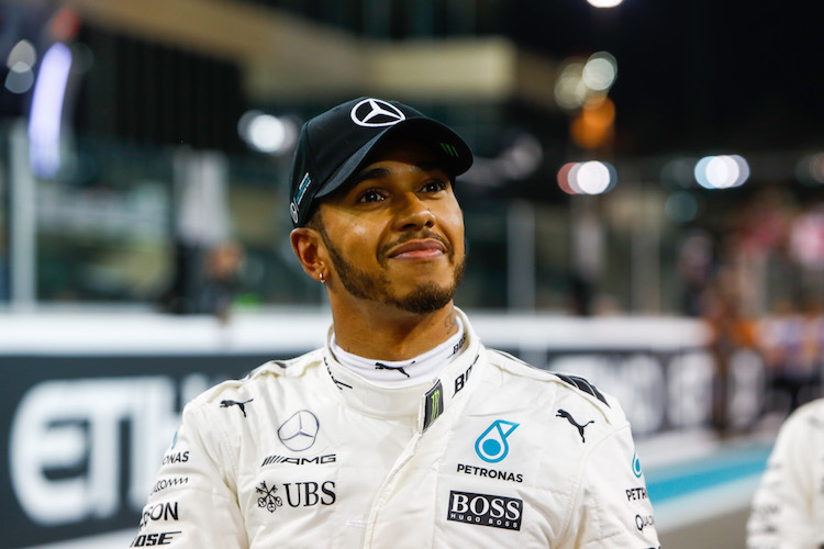Lewis Hamilton trainiert lieber als sich feiern zu lassen