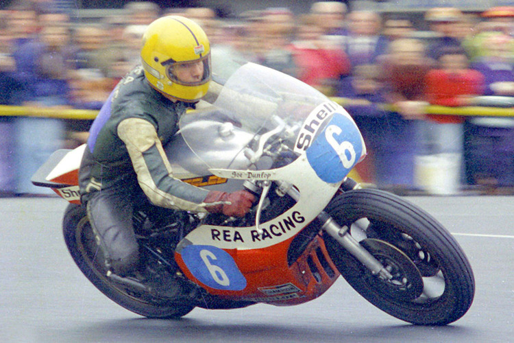 Joey Dunlop gewann 1977 zum ersten Mal bei der Tourist Trophy