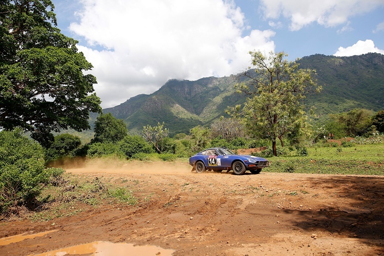 Kahle/Dr. Schünemann bei der Rallye Safari 2015