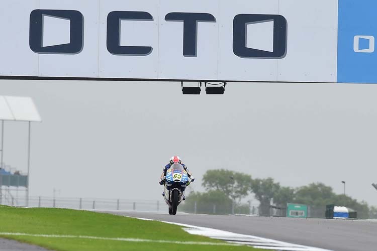 Philipp Öttl im Regen von Silverstone