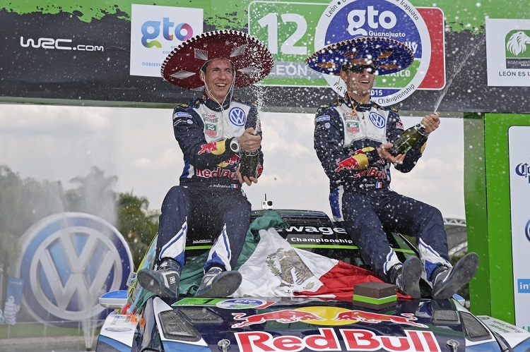 Sébastien Ogier/Julien Ingrassia bei ihrem Mexiko-Sieg 2015
