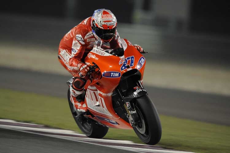 Casey Stoner beim Flutlichttest