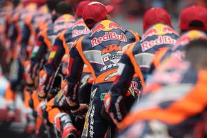 26 Fahrer aus 19 verschiedenen Nationen werden 2025 im Red Bull Rookies Cup antreten)