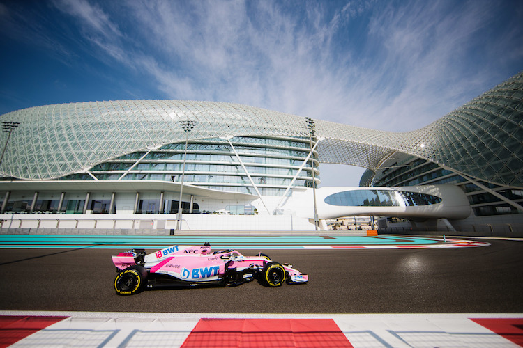 Lance Stroll im Force-India-Renner bei den Saisonabschluss-Tests in Abu Dhabi