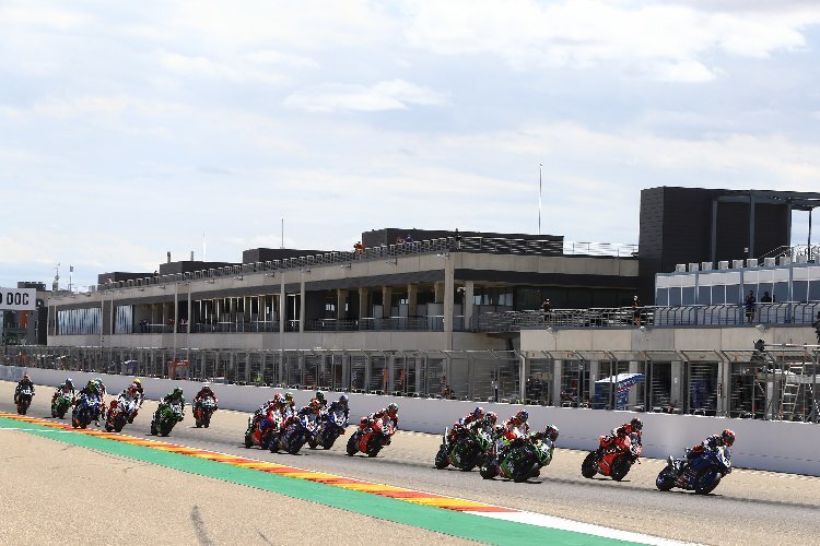 Die Superbike-WM fährt am Sonntag zwei Rennen