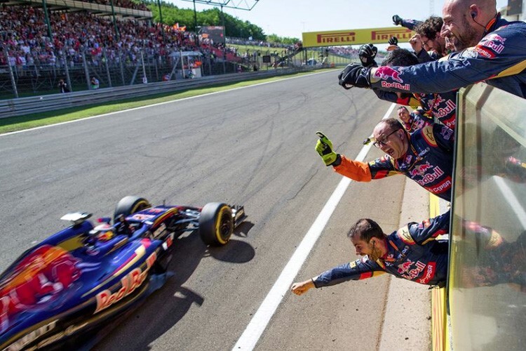 Lässt Max Verstappen 2016 seine Mechaniker wieder jubeln?