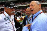 Ron Dennis (r.) mit Mercedes-Benz-Boss Zetsche: Partnerschaft bald beendet