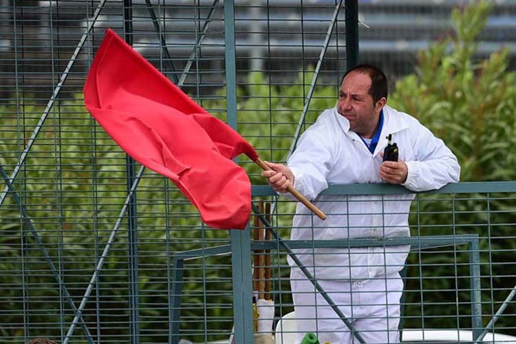 Das Moto2-Rennen wurde mit der roten Flagge abgebrochen