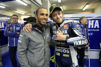 Valentino Rossi und Lewis Hamilton trafen sich schon vor Jahren