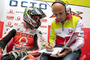 Danilo Petrucci mit Crewchief Daniele Romagnoli
