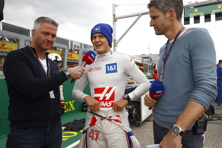 Ralf Schumacher, Mick Schumacher und Peter Hardenacke von Sky in Imola