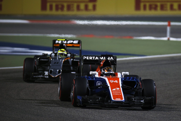 Pascal Wehrlein vor Sergio Pérez