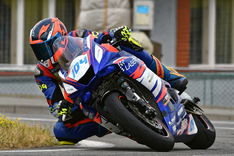 Christian Schmitz belegt zurzeit den dritten Platz der IRRC-Supersport-Wertung