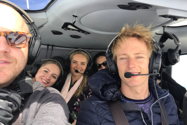 Heli-Flug mit Gattin und Freunden