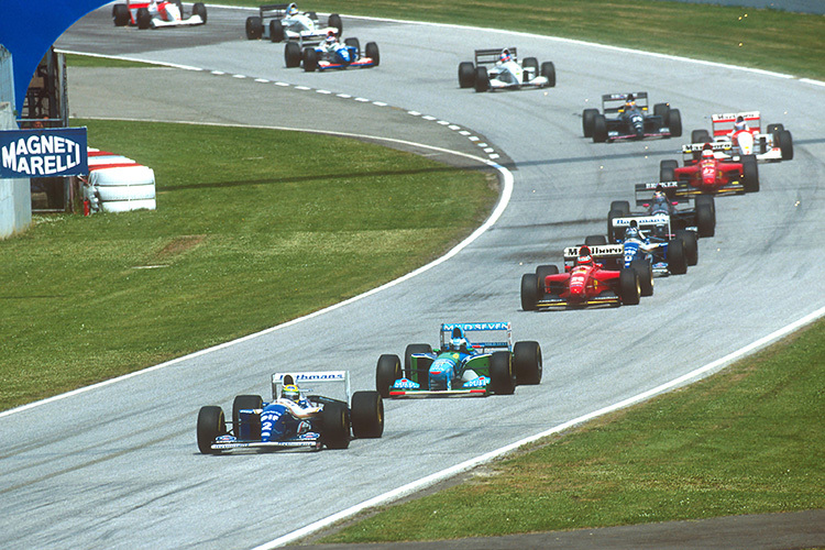 Ayrton Senna in Führung