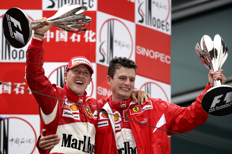 Michael Schumacher und Chris Dyer in Shanghai 2006
