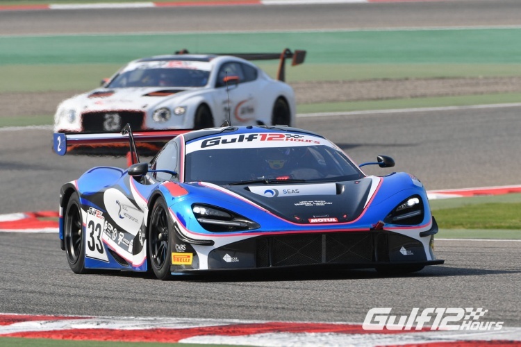 Der McLaren 720S GT3 von 2 Seas Motorsport mit Ben Barnicoat