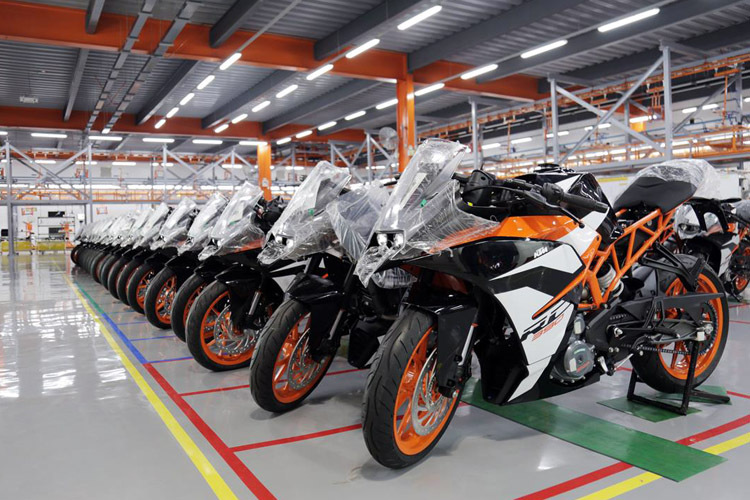 Im neuen Werk werden die vier wichtigsten KTM-Street-Modelle produziert