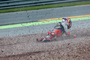 Stefan Bradl im Kiesbett von Turn 11 im FP1 in Sachsen