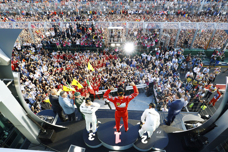 Sebastian Vettel lässt die Ferrari-Fans und auch die Team-Führung jubeln