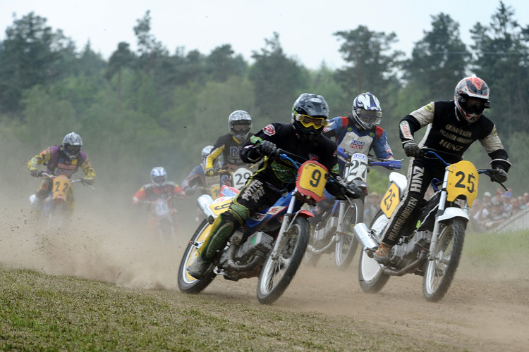 Kurz vor dem Unfall: Vincent Kinchin mit Nummer 9