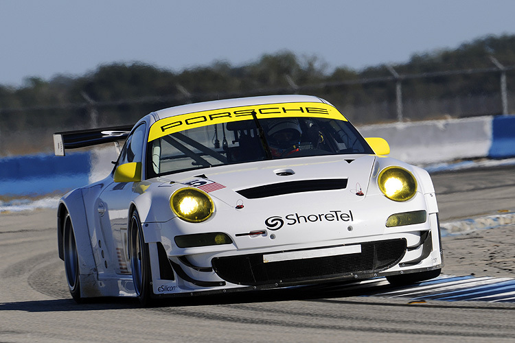 Bergmeister treibt den RSR um Sebring 