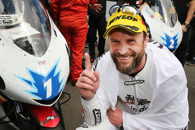 Bruce Anstey nach seinem Sieg bei der Zero-TT 2017