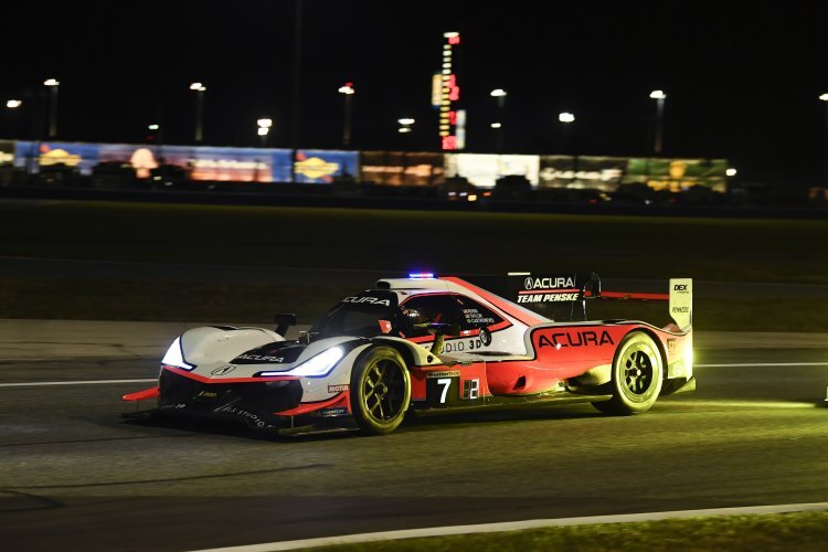 Führt die 24h von Daytona an: Der Acura DPi vom Team Penske