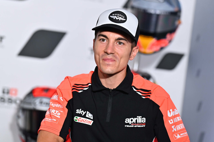 Maverick Viñales in Aprilia-Klamotten