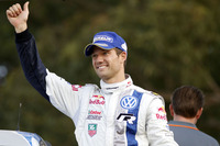 VW-Werkspilot Sébastien Ogier darf feiern