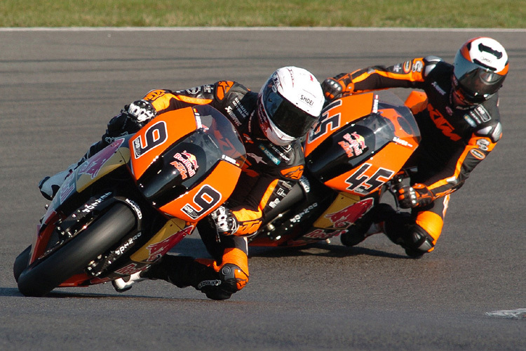 Stefan Nebel (#9) und Martin Bauer (#45) - KTM RC8 R