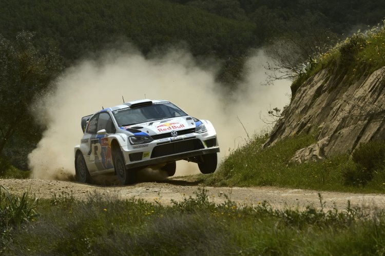 Erste Bestzeit für Jari-Matti Latvala