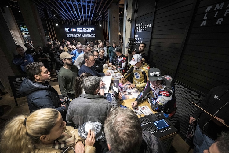 Die Fans konnten mit den Fahrern auf Tuchfühlung gehen