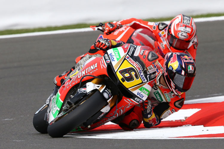 Stefan Bradl im Training vor Nicky Hayden