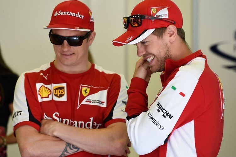 Kimi Räikkönen mit Sebastian Vettel