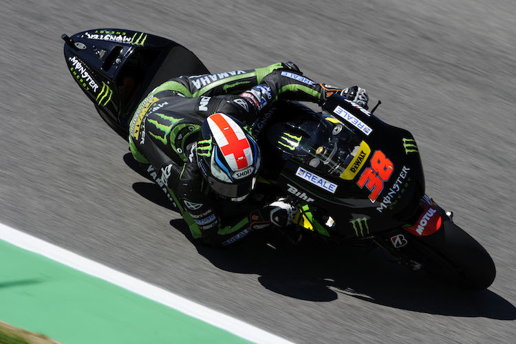 Bradley Smith ist vom Handling seiner Yamaha mit vollem Tank nicht begeistert