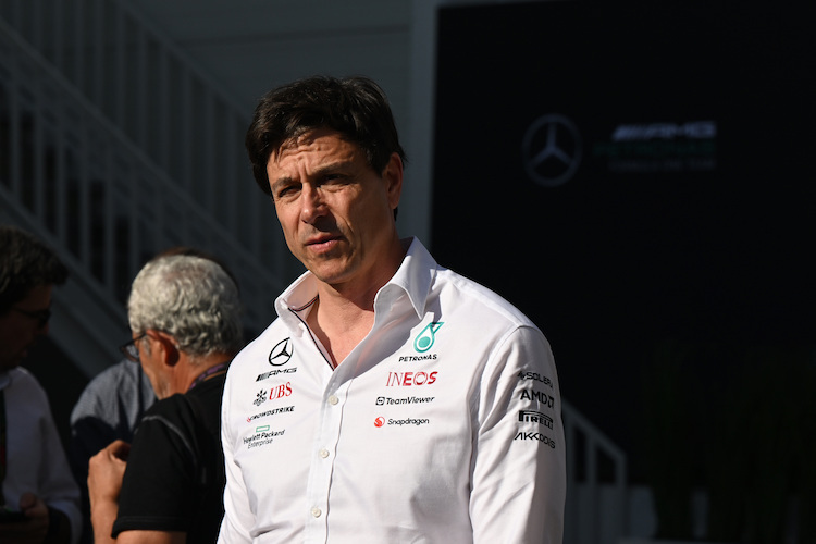Mercedes-Motorsportdirektor Toto Wolff gestand nach dem Miami-Qualifying: «Am Ende ist das Auto einfach zu langsam»