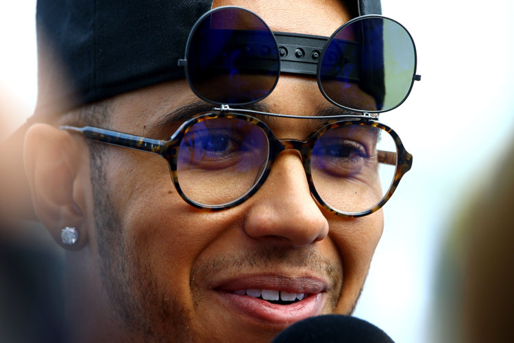 Lewis Hamilton leistet sich im Formel-1-Fahrerlager einen ganz eigenen Stil