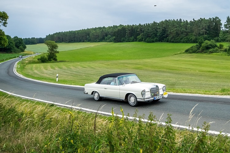 Soll mit dem neuen Strassenverkehrsgesetz Oldtimer-Fahrspass abgewürgt werden? Der ADAC sagt nein, Initianten einer Petition warnen vor weiteren Verboten 