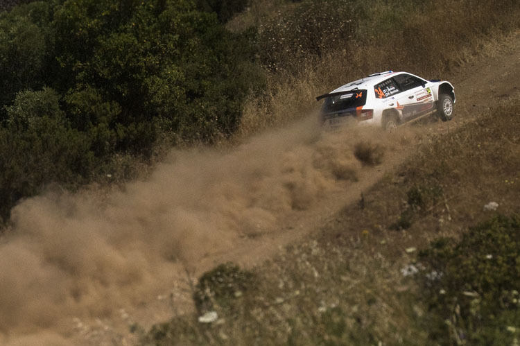 In Italien eine Klasse für sich - der finnische Skoda-Pilot Teemu Suninen