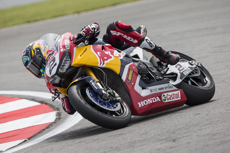 Leon Camier in Donington Park