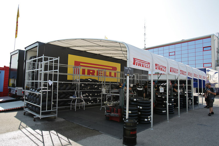 Pirelli hat in Imola einen vollen LKW dabei