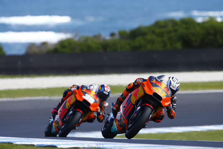 Das Rennen in Phillip Island: Pol Espargaró (44) vor Bradley Smith